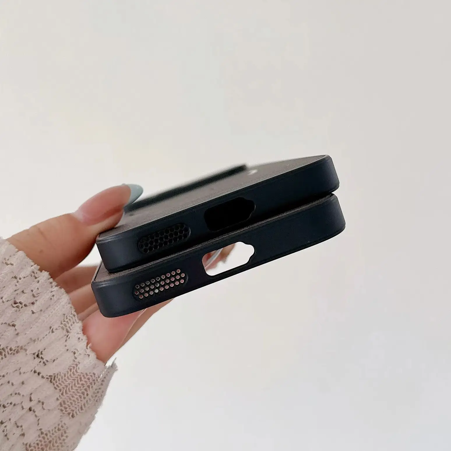 Silk Pattern Magnetic Wireless Charging Protective Back Cover Case