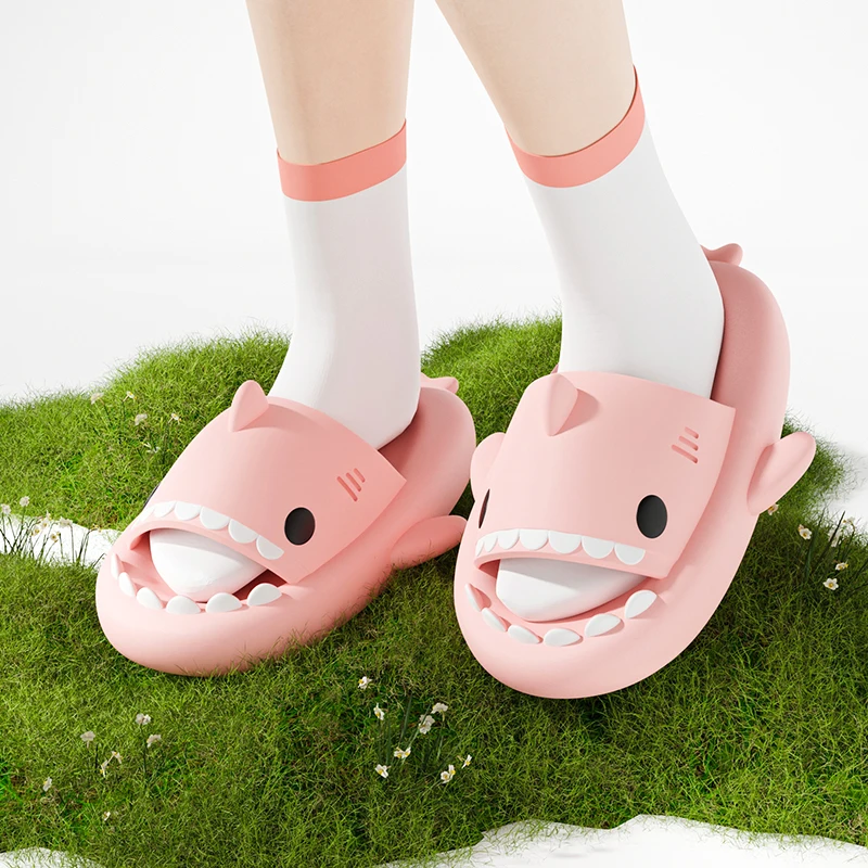 Women's Slippers Cute Cartoon Shark Men Slides Anti Slip High Quality Thick Sole Indoor Outdoor Beach Couple's Sandals 2