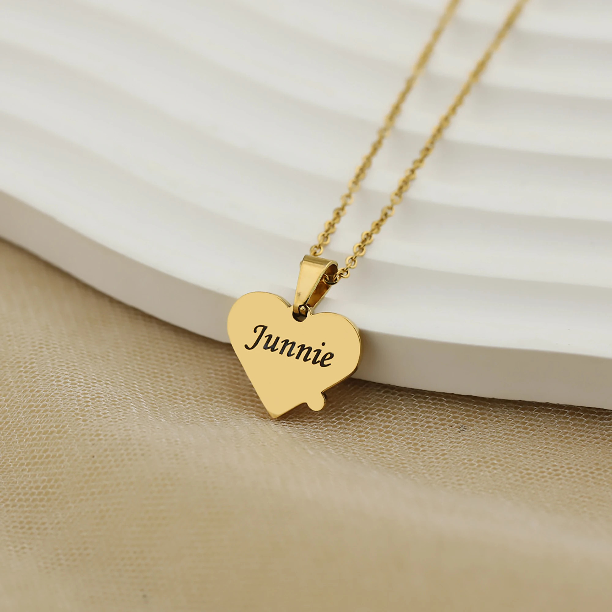

Customizable name Lover Paired Puzzle Pendant Necklaces For Women Men New Fashion Stainless Steel Couple Necklace Friendship Jew