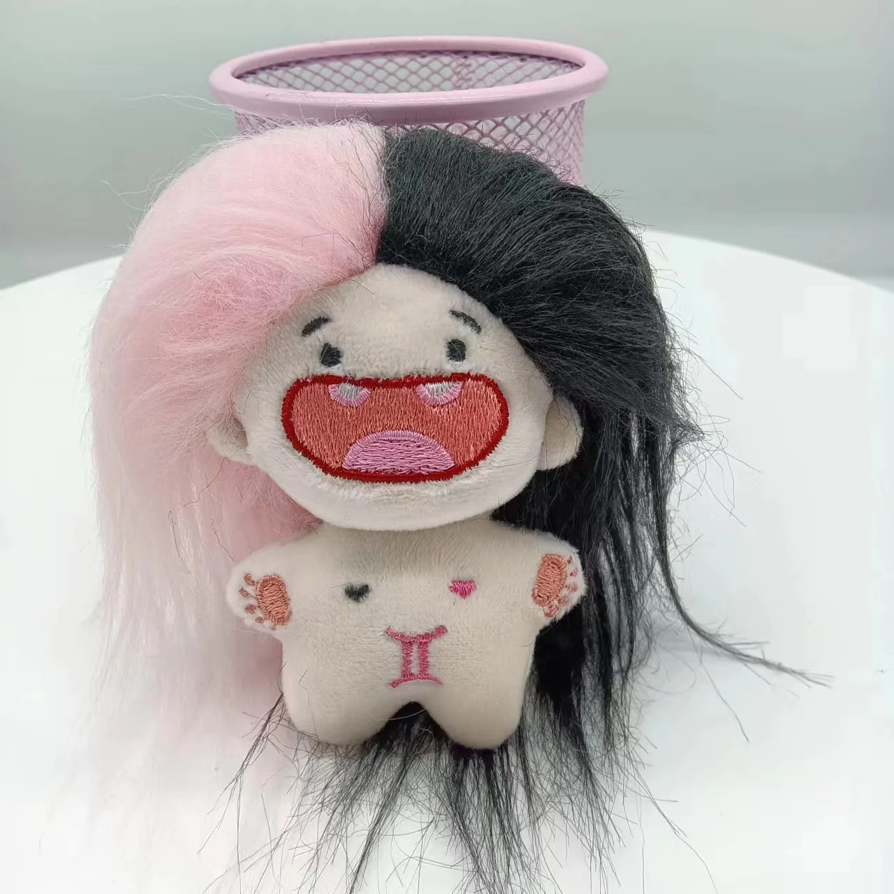 K na música baixo mio figura de ação anime kawaii bonito menina figura 10cm  filme collectible modelo brinquedos boneca presentes - AliExpress