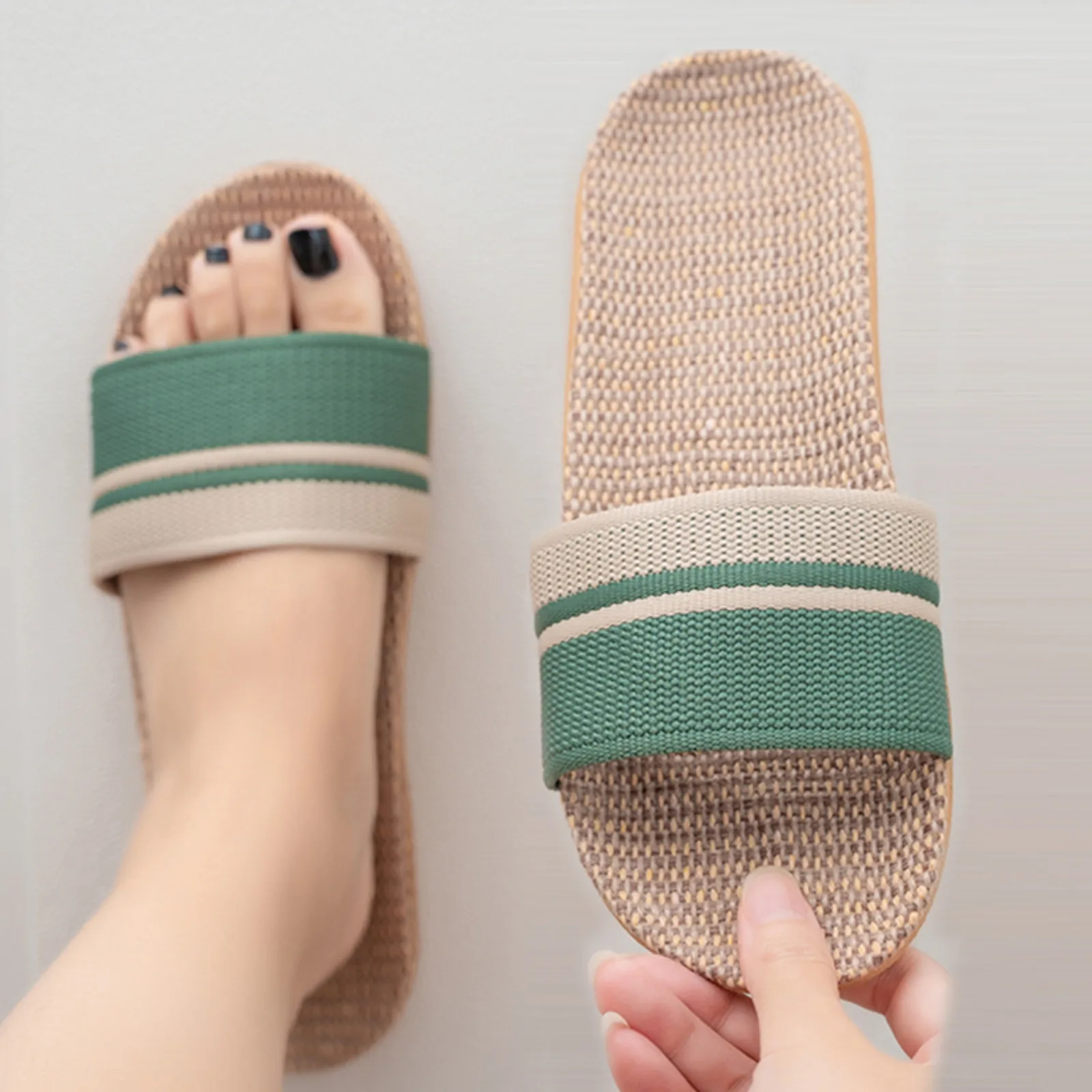 Women’s Linen Slippers – Fashionable Summer Flip-Flops, Breathable Striped Flat Sandals for Beach and Home Use Beach Footwear Flip-flops