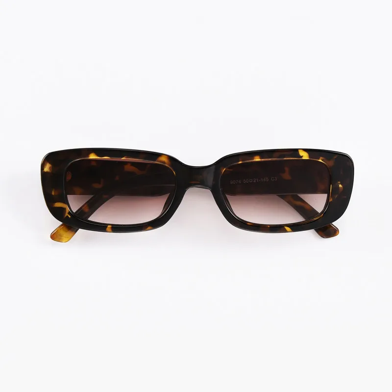 Chic Vintage-Inspired Green Square Sunglasses with UV400 Protection