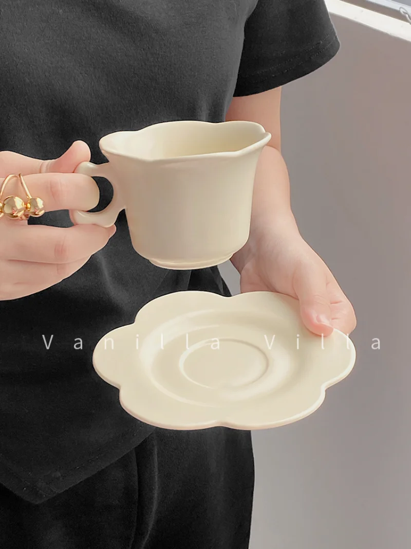 

High Appearance Level Flower Mug Cute Ins Feng Shui Cup Ceramic Coffee Cup Afternoon Tea Cup Saucer Set