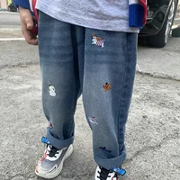 Pantalons d'automne pour enfants, broderie de dessin animé, Jeans amples pour garçons, pantalons en Denim doux et décontractés, vêtements d'extérieur pour filles de 2 à 7 ans, 2025 2