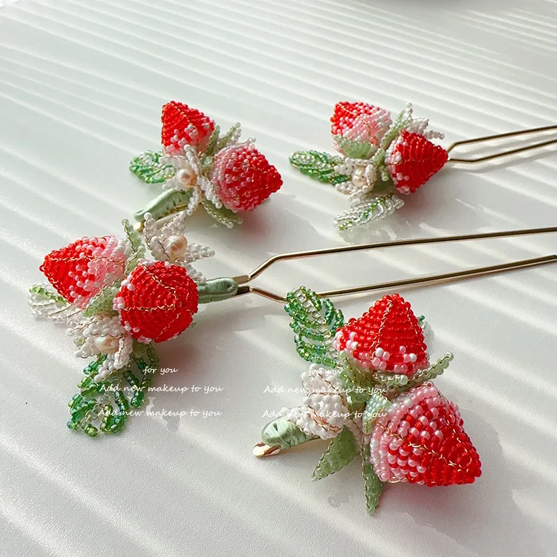 

New Chinese style elegant and gentle strawberry leaves hairpin.