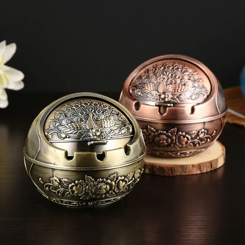 

Vintage Alloy Desktop Ashtray with Lid Windproof Globe Ashtray Smokeless Ash Tray for Office Home Decor Odor Eliminator