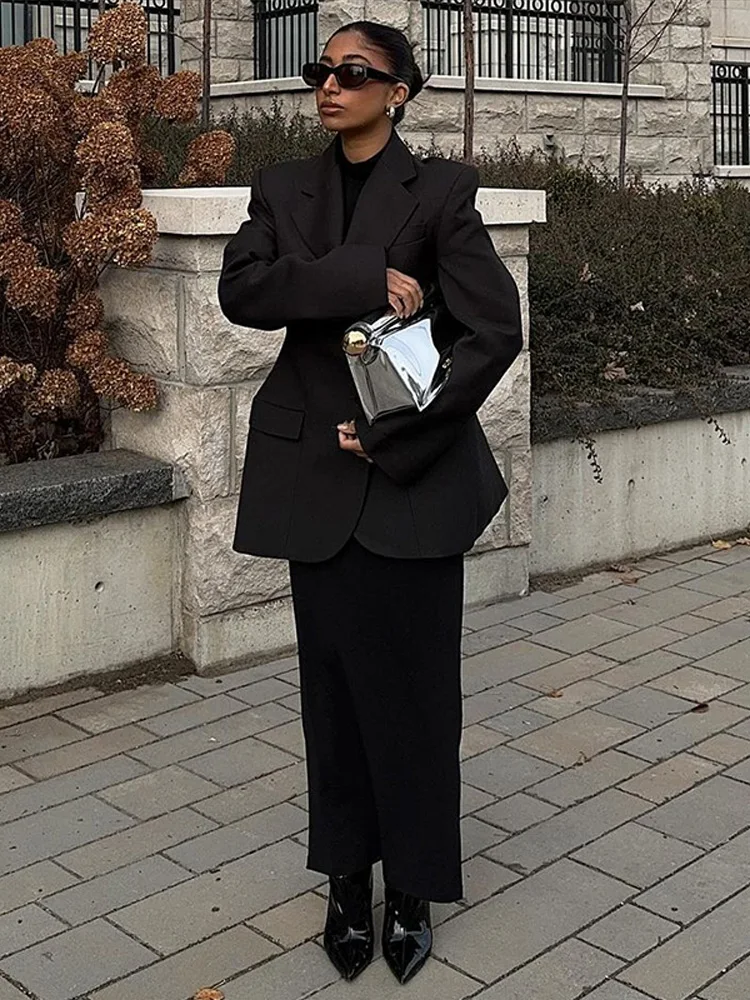 Sophisticated Women's Black Long Blazer Coat with Shoulder Pads