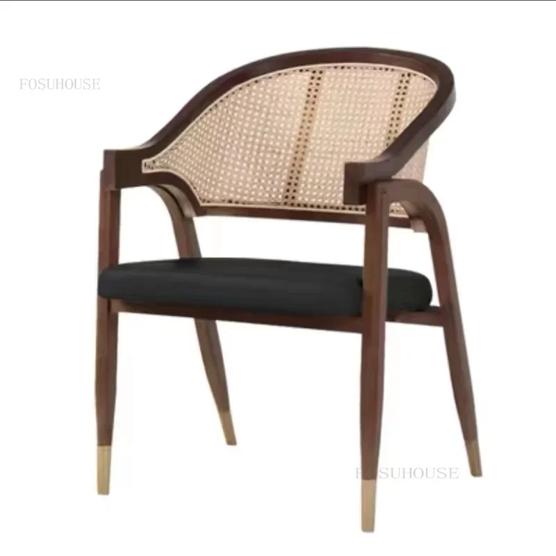 アンティーク 鳥取家具 レトロ ダイニングチェア 北欧風 無垢材 レトロな北欧のダイニングチェア,無垢材の籐の家具,レジャー