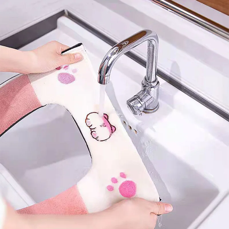 https://ae01.alicdn.com/kf/S4b2b21523b8d4f53a4c4db3d0d0d7ff6s/Cute-Cartoon-Winter-Warm-Toilet-Seat-Cover-With-Handle-Washable-Toilet-Cushion-Thicken-Plush-Toilet-Seat.jpg