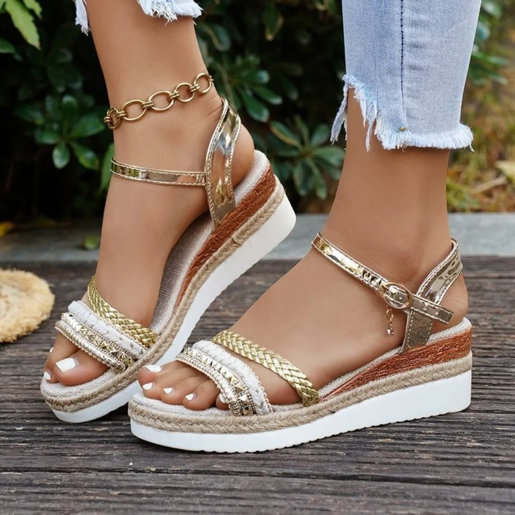 Plus Size Fashion Rivet Decor Wedge Sandals Women Gold Ankle Strap Platform Sandals for Woman Summer Thick Sole Roman Sandalias