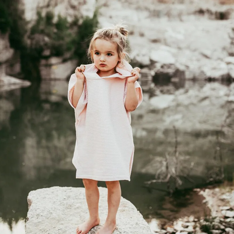 Asciugamano da bagno per bambini asciugamano con cappuccio in cotone Waffle asciugamano da spiaggia per ragazzi e ragazze coperta per mantella per bambini accappatoio per bambini roba per neonati - immagine 2