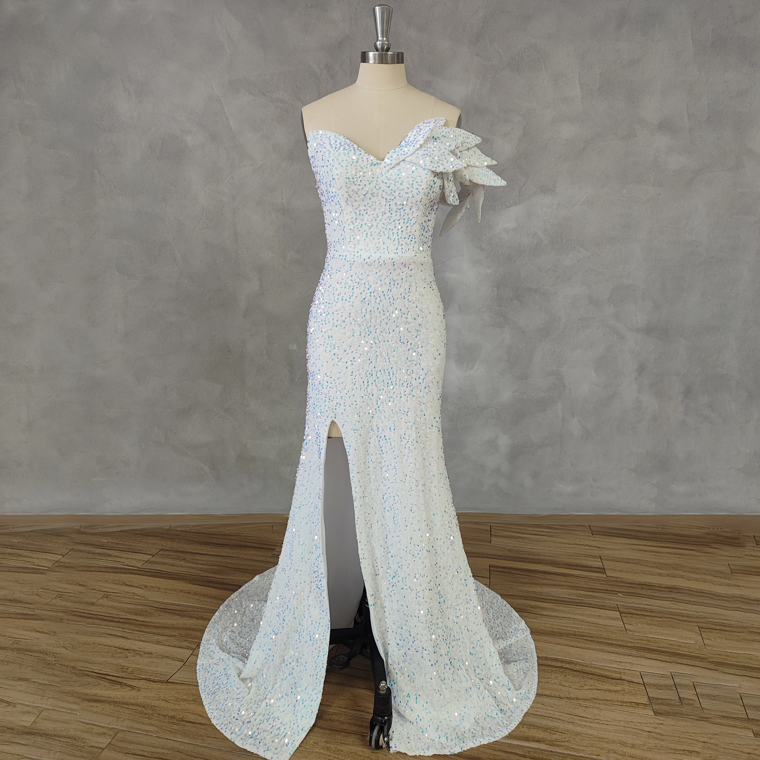 

Реальные фотографии DIDEYTTAWL, блестящее вечернее платье с V-образным вырезом, Высоким Разрезом сбоку, юбкой-годе, шнуровкой сзади и шлейфом