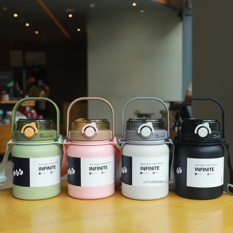 800ml/2000ml Large Capacity Stainless Steel Insulated Water Jug with Strap Handle and Straw Leakproof Vacuum Thermos Mug Sports