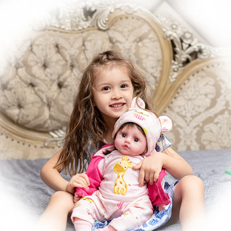 

45CM Comforter Toys Reborn Toddler Princess Girl Doll Adorable Lifelike Baby Bonecas Bebe Doll Reborn Menina Play House Game