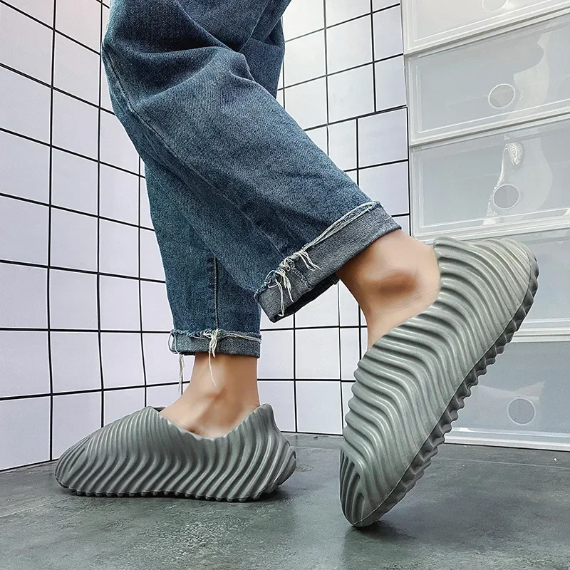 Unisex Home Slippers Men Women Outdoor EVA 2021 New Cool Soft Bottom Sandals Trend Slippers Lightweight Beach Shoes Home Slides