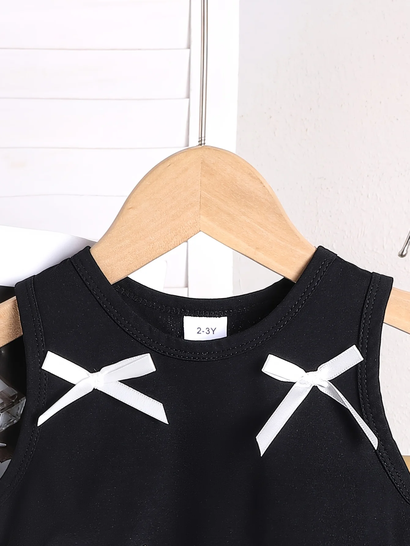 여아 봄&여름 패션 리본 장식 블랙 민소매 베스트 탑 + 어울리는 색상 스커트
