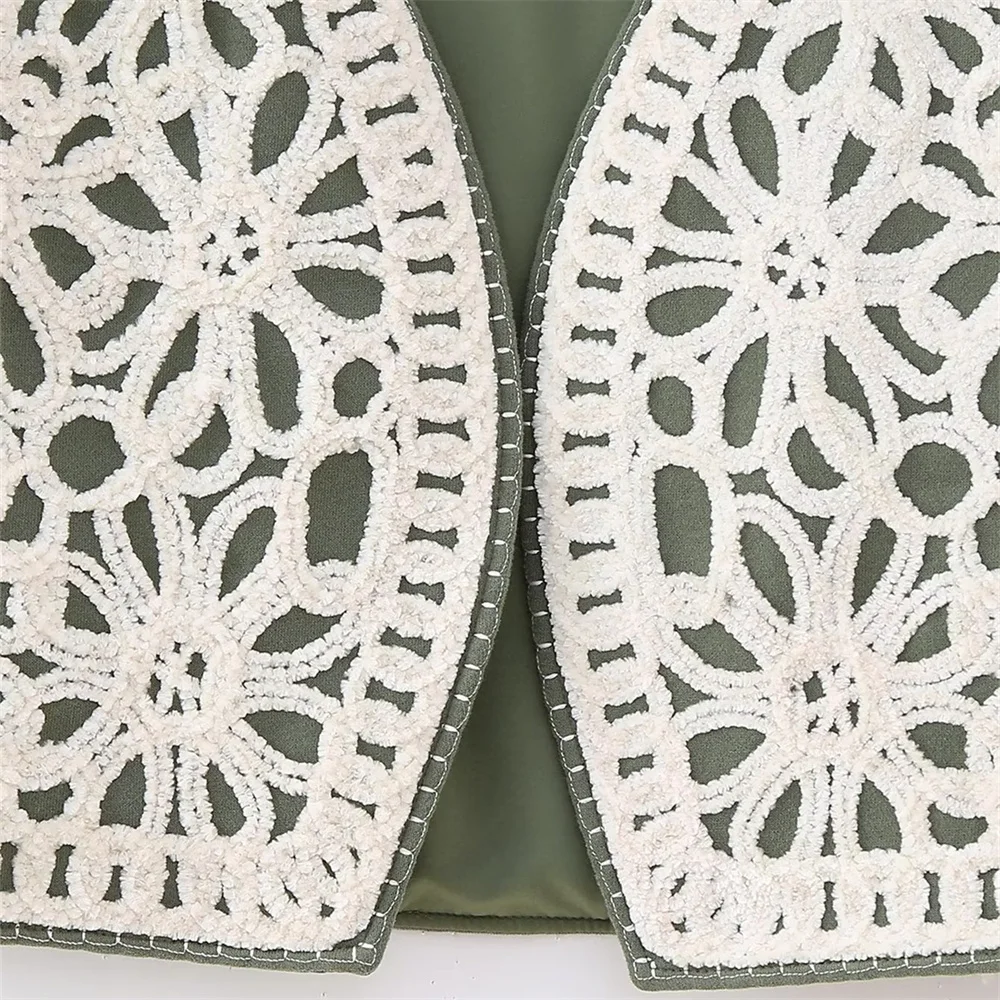 Autumn and Winter New Women's Casual Versatile Casual Shoulder Vest with Loose Embroidered Tank Top_voghion.com