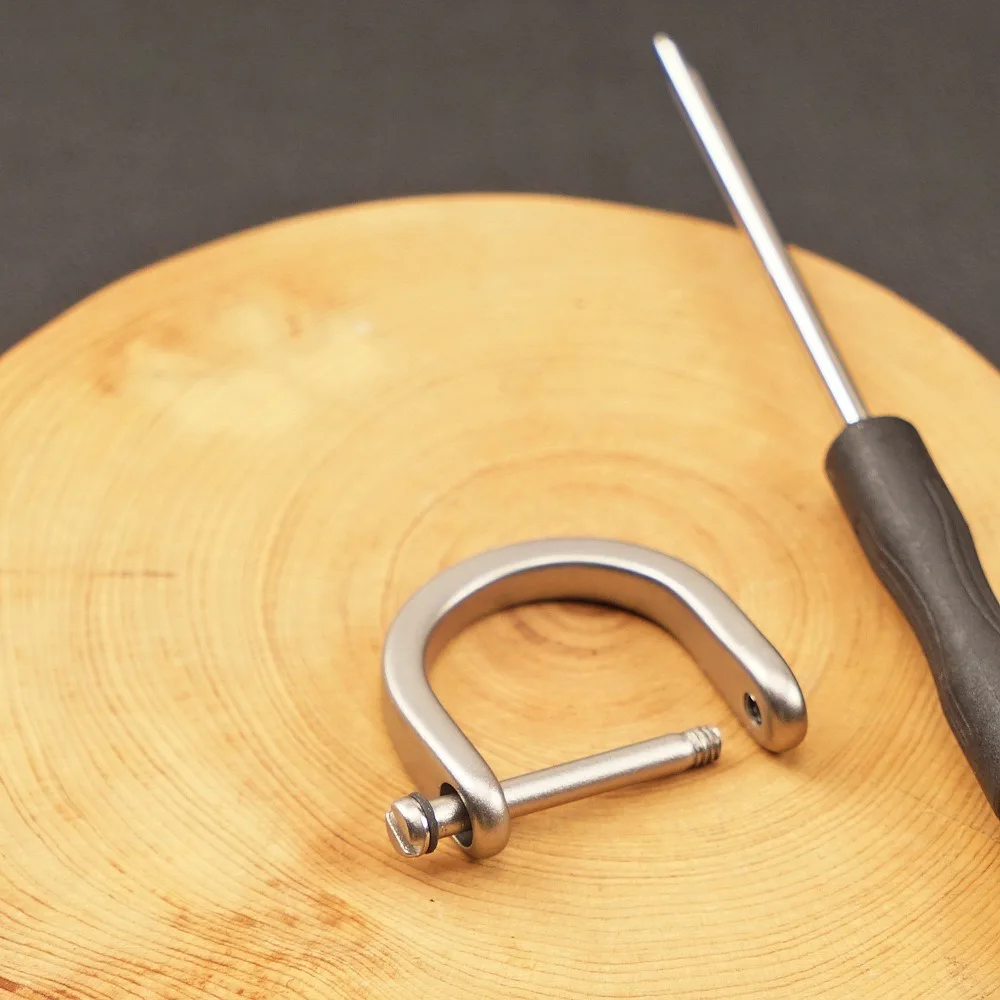 Titanium U-Shape Horseshoe Keyring Accessory