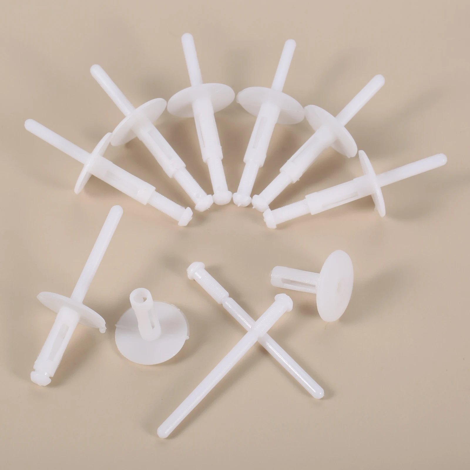 

50Pcs/lot White Plastic Car Rivets Automobile Clips for BMW Hole Push Car Bumper Panel Rivet Retainer Fastener Hole Size 6MM