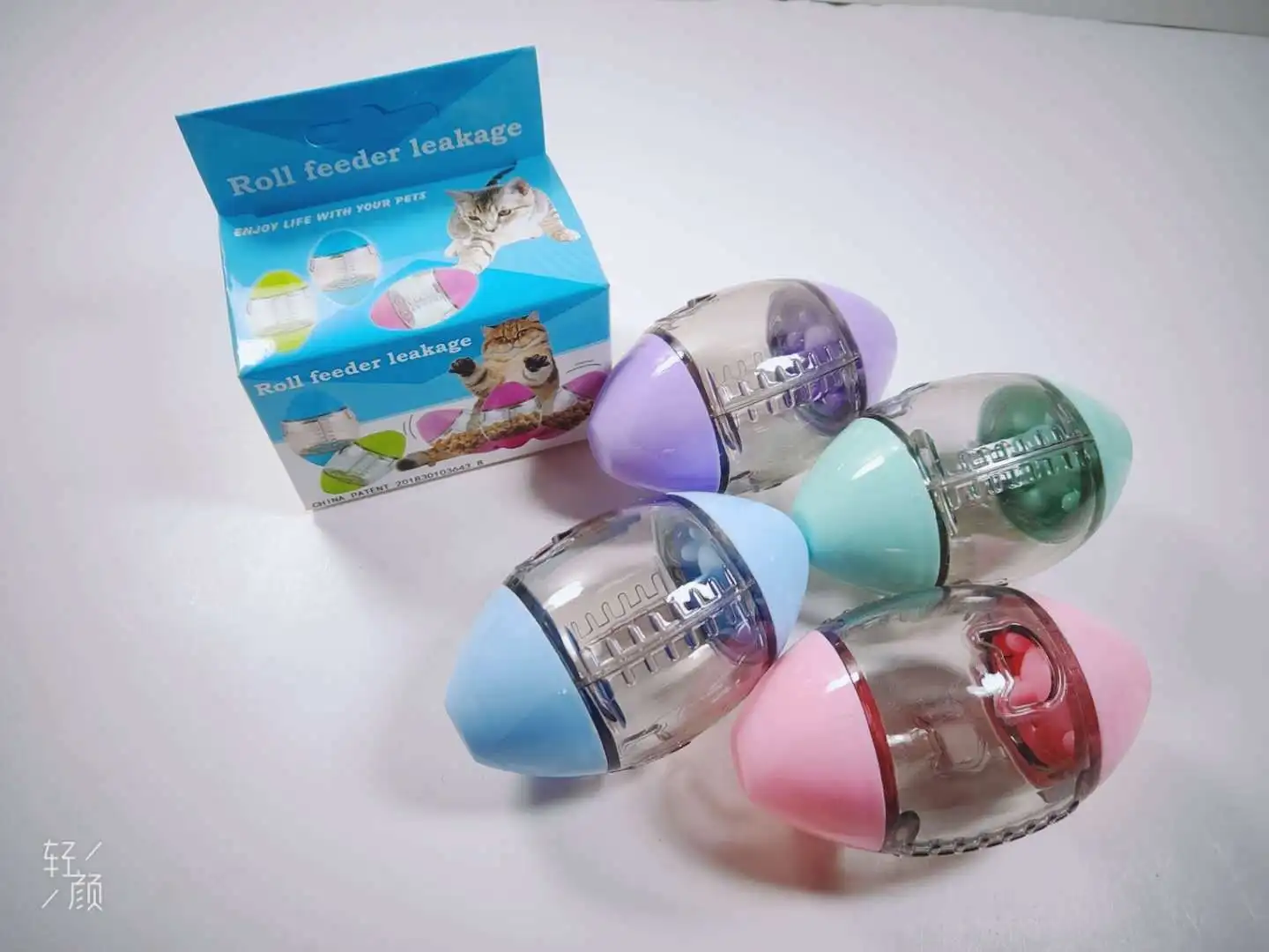 Interactive Cat Food Feeders Ball Pet Toys Tumbler Toy Smarter Cat Dogs Playing Toys Treat Ball Shaking for Dogs Increases