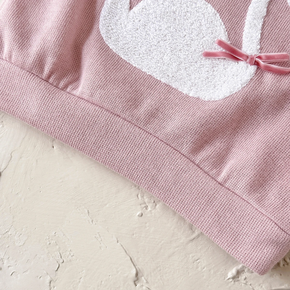 2-teiliges Outfit-Set für Babys, Mädchen, Frühling und Herbst, Sweatshirt mit Schwanen-Stickerei + Leggings mit Blumendruck, Freizeitkleidung für Kleinkinder – Detail 4