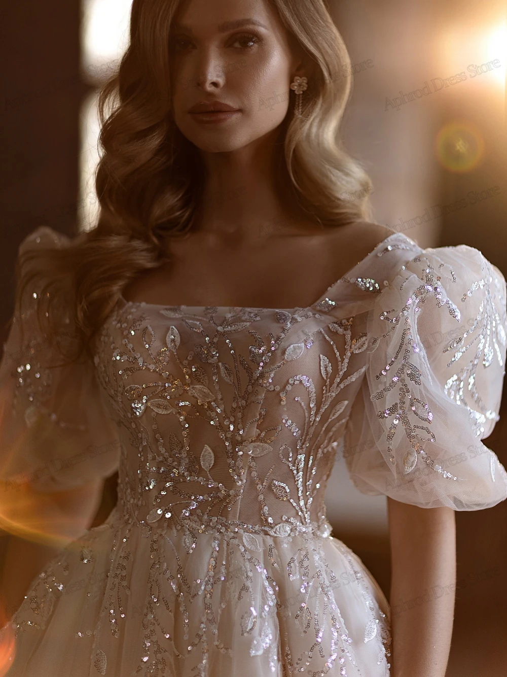 Romantic Wedding Dresses A-Line Tulle Tiered Bridal Gowns Lace Appliques Glitter Sequin Pretty Robe Vestidos De Novia Customized 3