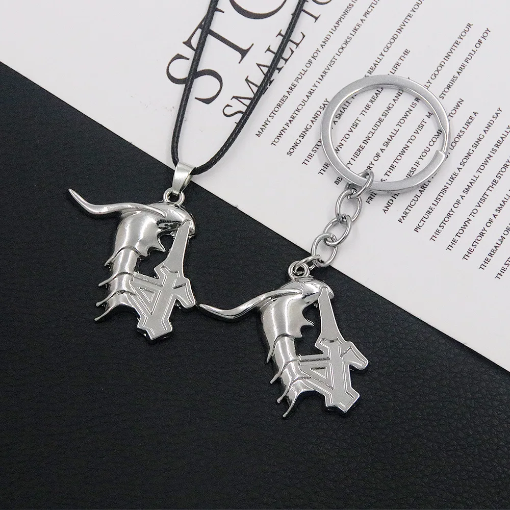 Anime Bleach Necklace Ulquiorra Cifer Character Cosplay Image Necklaces Accessories Hollow Mask Silver Color Necklace Decor Prop
