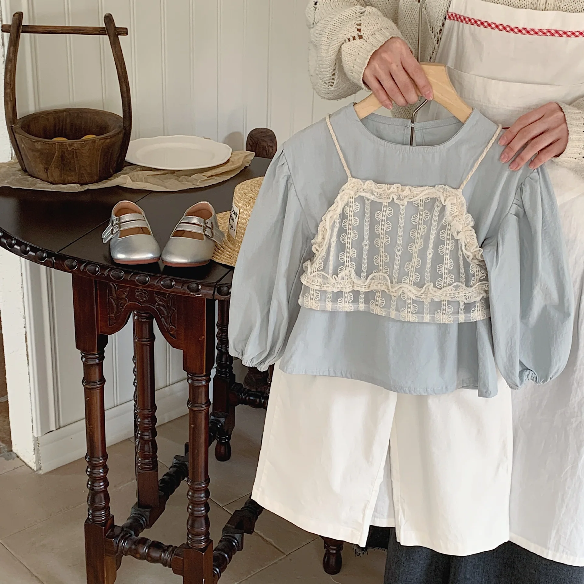 

Комплекты одежды для девочек 2024, корейский весенний Детский костюм милой одежды для девочек, детская кружевная одежда принцессы, наряды, комплекты одежды для девочек