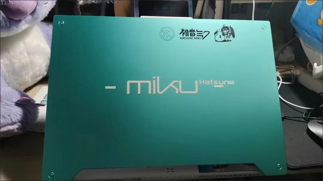 애니메이션 하츠네 미쿠 반사 자동차 스티커 섀시 컴퓨터 전기 자동차 수하물 구획 귀여운 스티커 어린이 장난감 선물