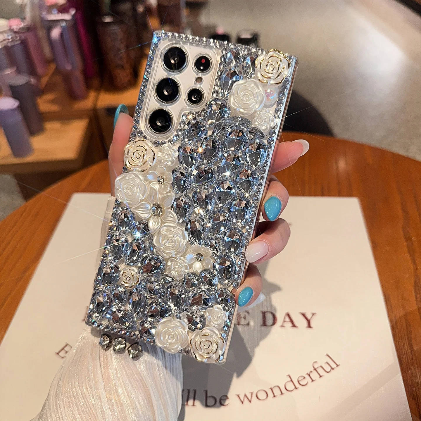 Luxury Bling Diamond Flower Shockproof Phone Case - Elegant Protective Cover