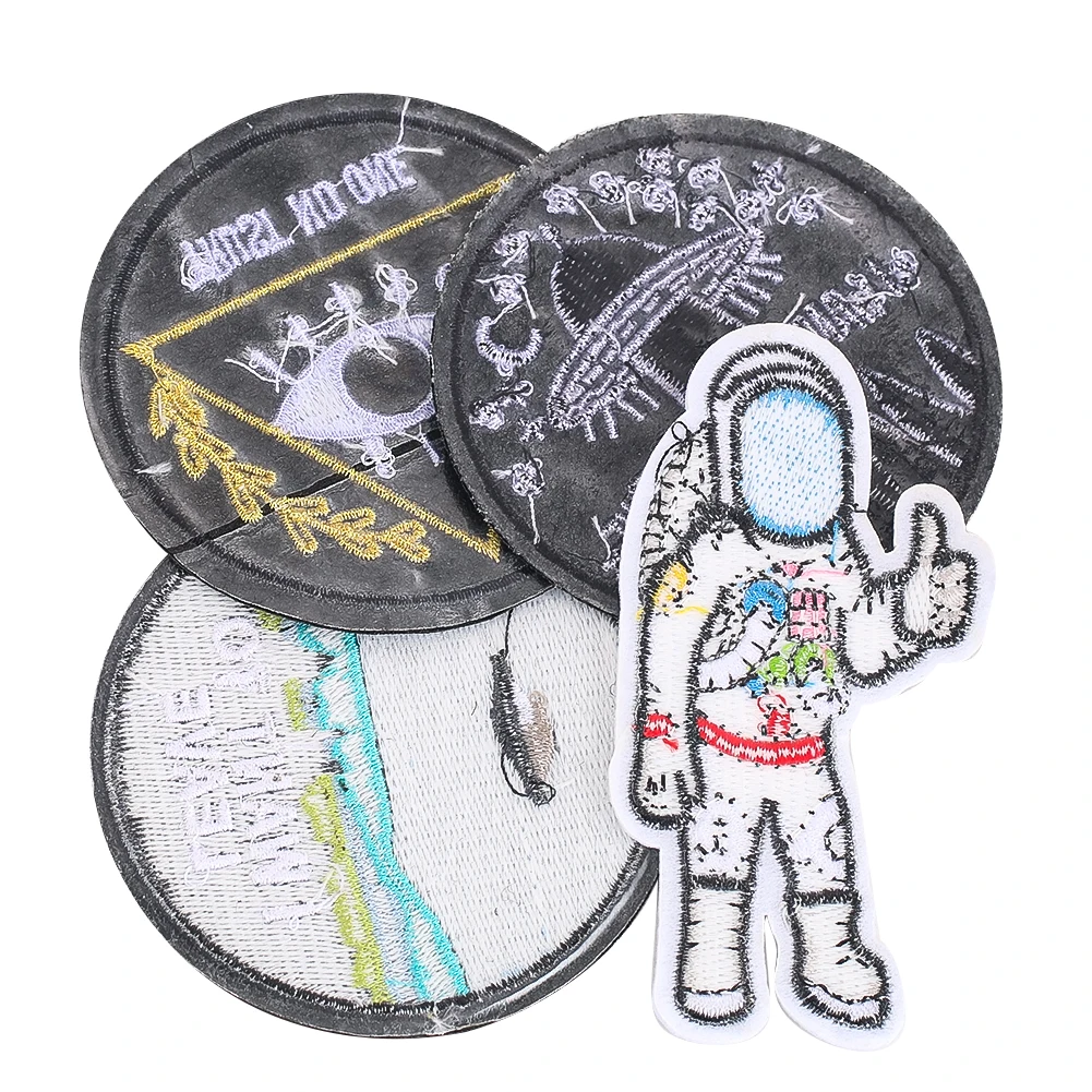 Trendiges besticktes Stoff-Aufnäher-Abzeichen, Alien-Astronauten-Abzeichen mit runder Kappe, Gepäck, Kleidung, Accessoires, handgefertigter DIY-Aufnäher