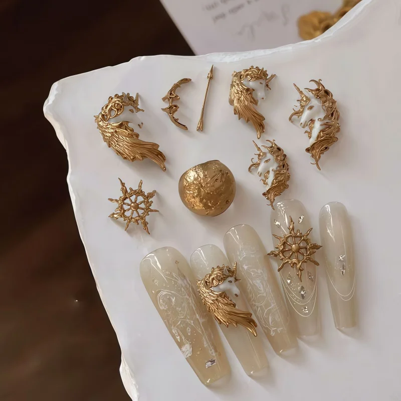 예술적인 3D 승마 머리 실리콘 몰드 네일 아트용 투명 엠보싱 몰드 보석 장