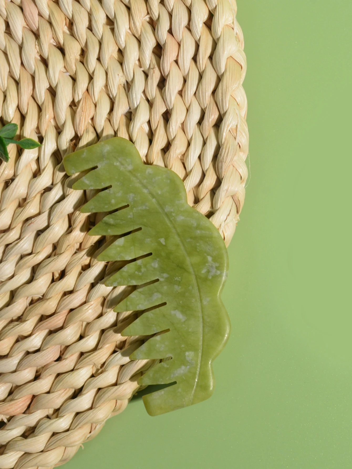 1 Pcs Jade Comb Women's Head Care Massage Smooth Green Phoenix Jade Massage Comb Jade Massage Comb Healthy Care Tools