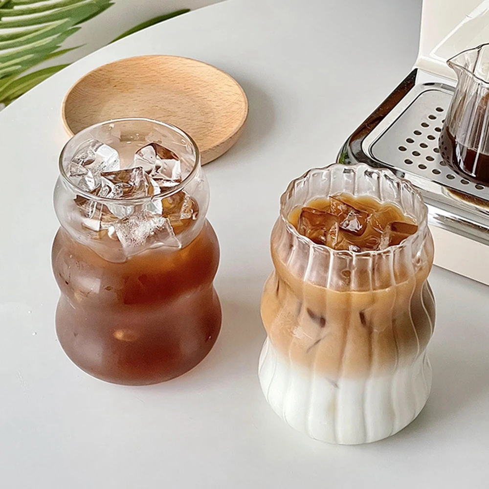 Tasse en Verre Ondulée de 500 ml avec Couvercle et Paille en Bambou