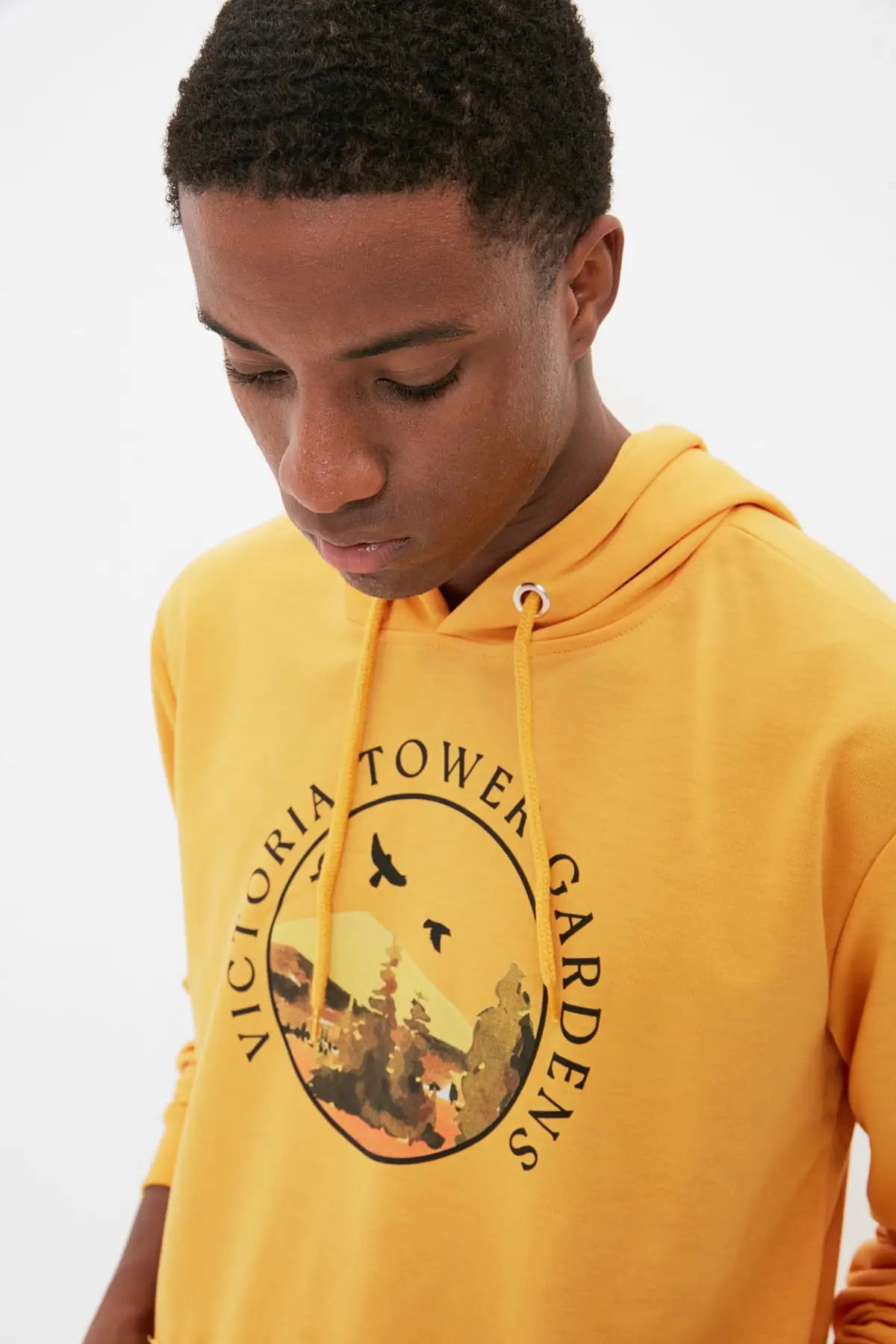 Mens Regular Fit Hood Sweatshirt Men Hooded Long Sleeve Printed Hoodies Sweatshirts for Man in yellow