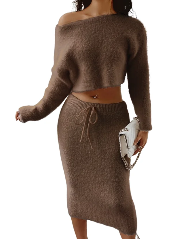 Рисунок 2 - Модный комплект из двух предметов для женщин