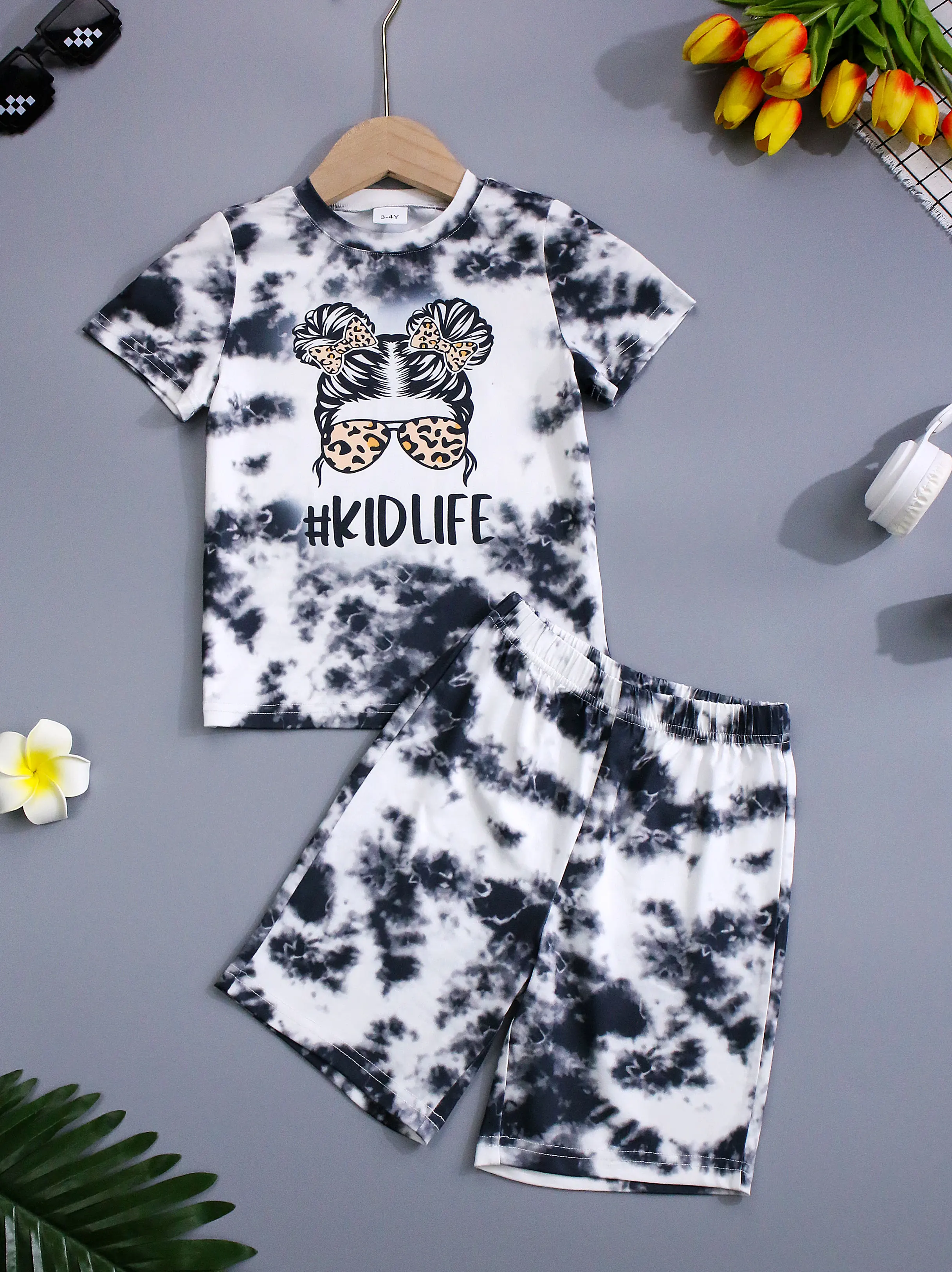 

2pcs Girls Kids Fashion Cool Casual Loungewear Pajamas Set New Tie-dye Girl Pattern Print Short Sleeve Pullover Top + Shorts Clo