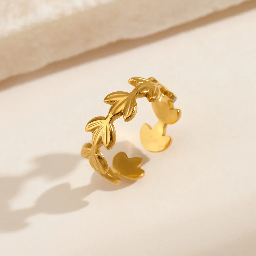 

Cross-Border Popular 18K Gold-Plated Stainless Steel Leaf Ring Simple Fashion Non-Fading Popular Ring