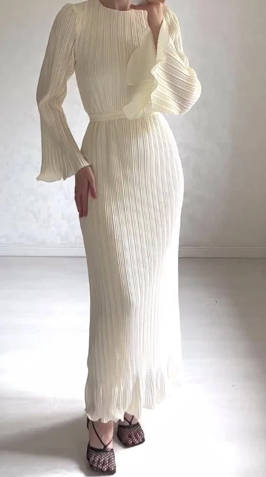 

2024 Autumn Spring New Fashion Casual Sexy Dresses for Women Elegant Temperament Pleated Flared Sleeves Medium Length Longdress