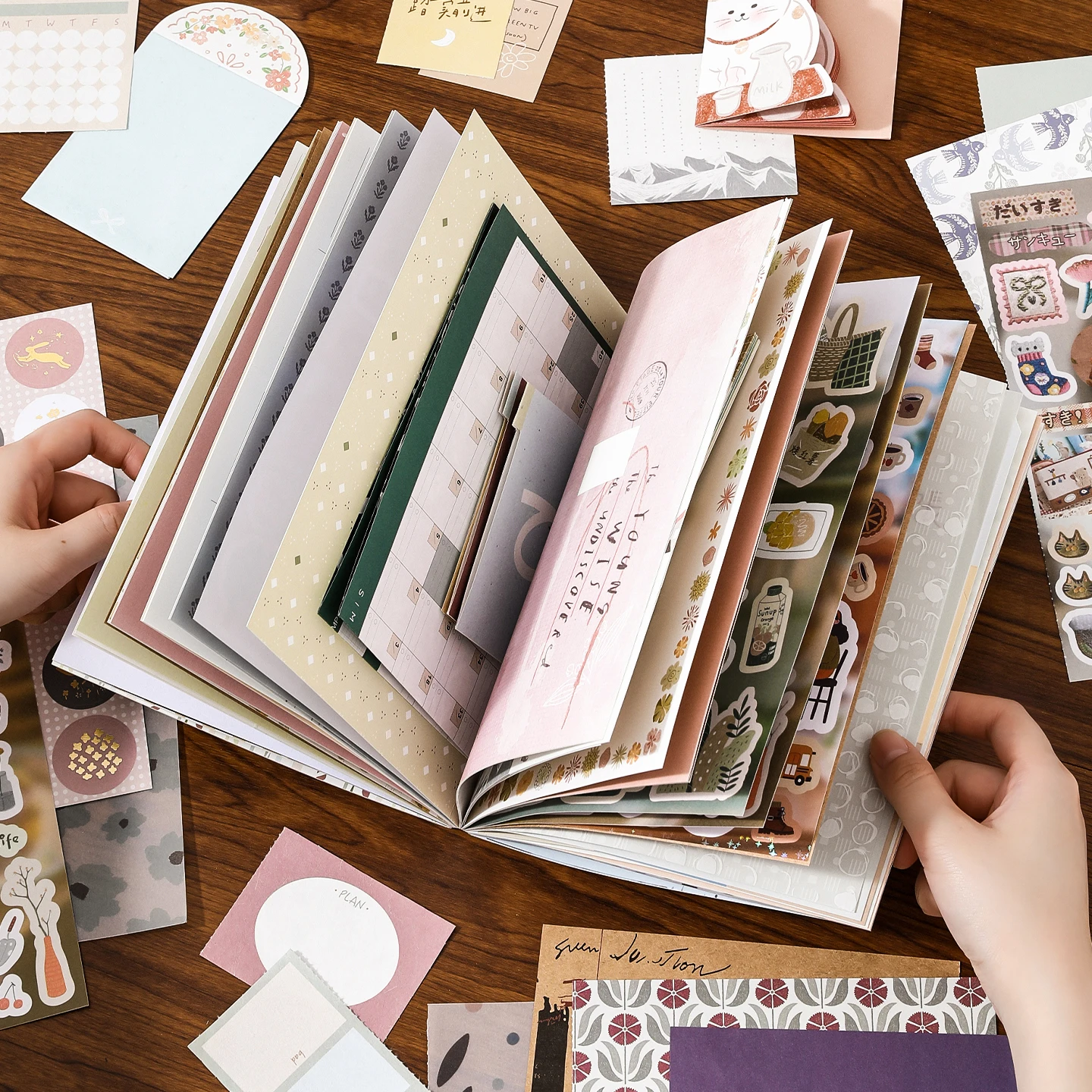 Set di 58 Pezzi di Carta Bianca e Carta per Tracciare, Kit di Decorazioni per Scrapbook, Stile Misto per Decorazione di Diari - immagine 2
