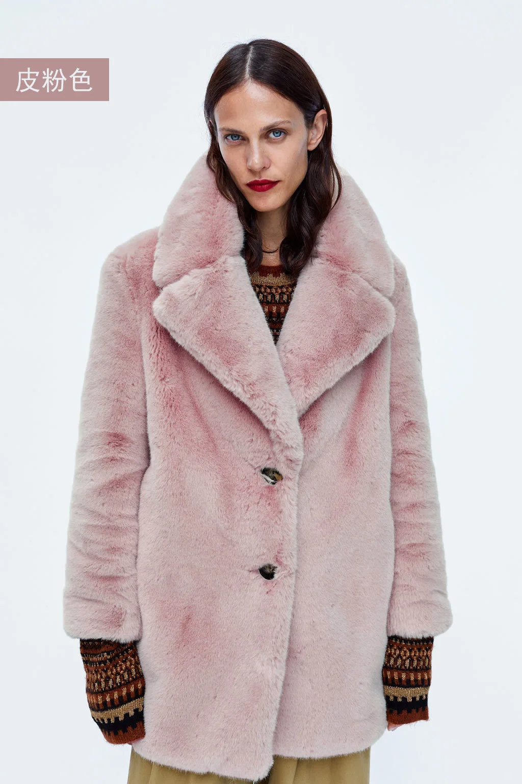 Рисунок 6 - Женское пальто средней длины RDMQ