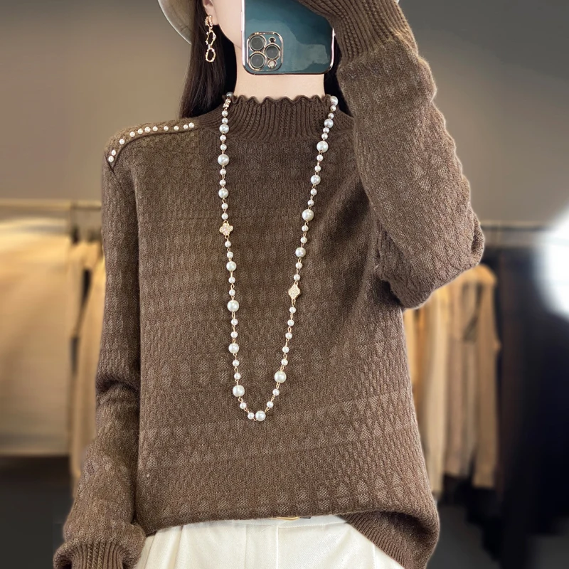 Рисунок 2 - Пуловер с полувысоким воротом и жемчугом