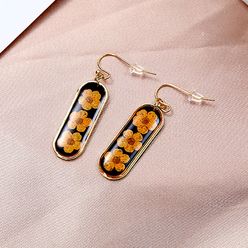 Elegant Pressed Flower Earring For Women Sweet Real Flower Natural Earrings Creative Handmaking Epoxy Resin Flower Earrings 2024 4 pcs women bag handbag handle uv crystal epoxy resin mold keychain bracelet jade pendant silicone mould diy crafts mold