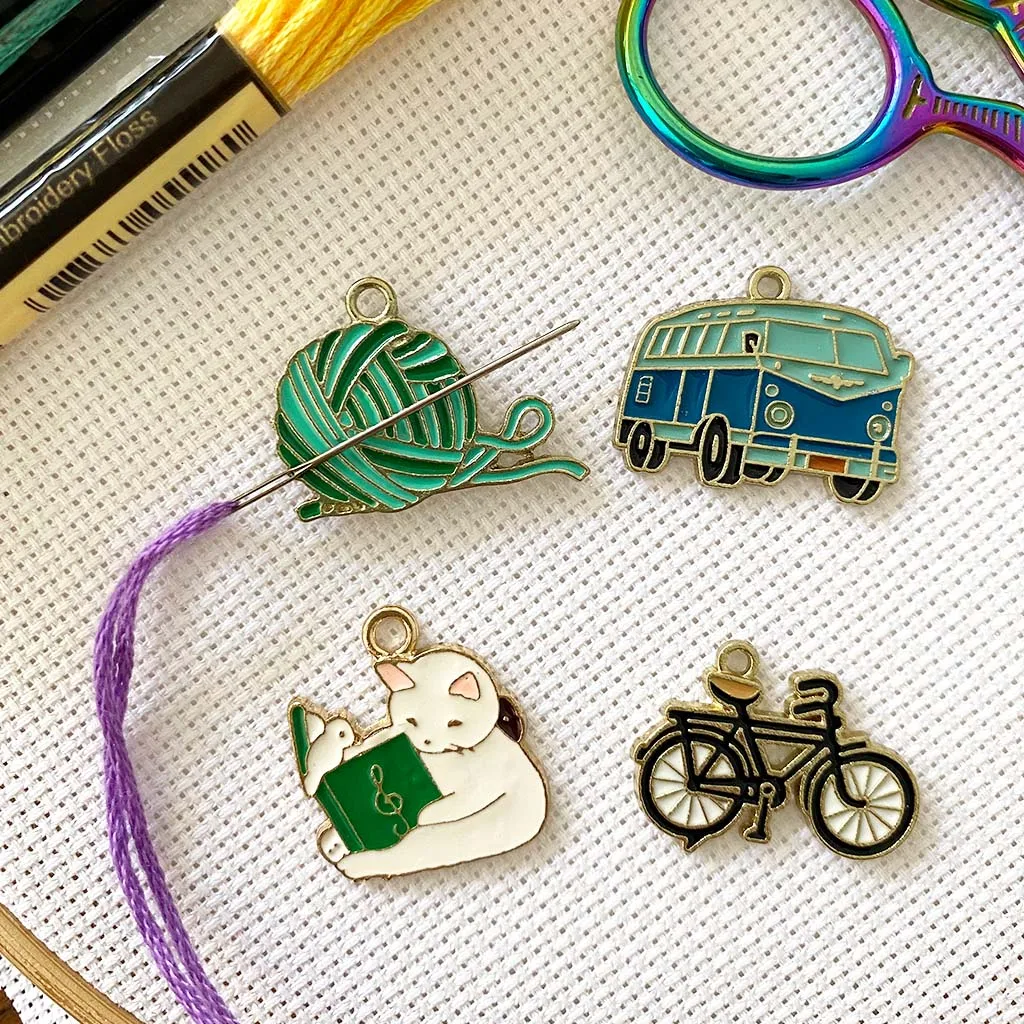 Description Picture 2 of itemPack of 2 Magnetic Needle Minders Sewing Magnet Cat Bus Bike Needle Keeper Embroidery Accessories Needle Holders Sewing Tool