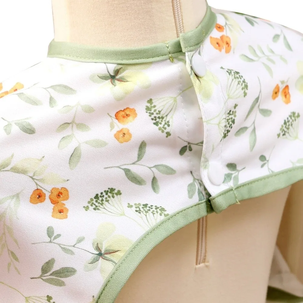 Waterproof Polyester Baby Bib with Adjustable Straps