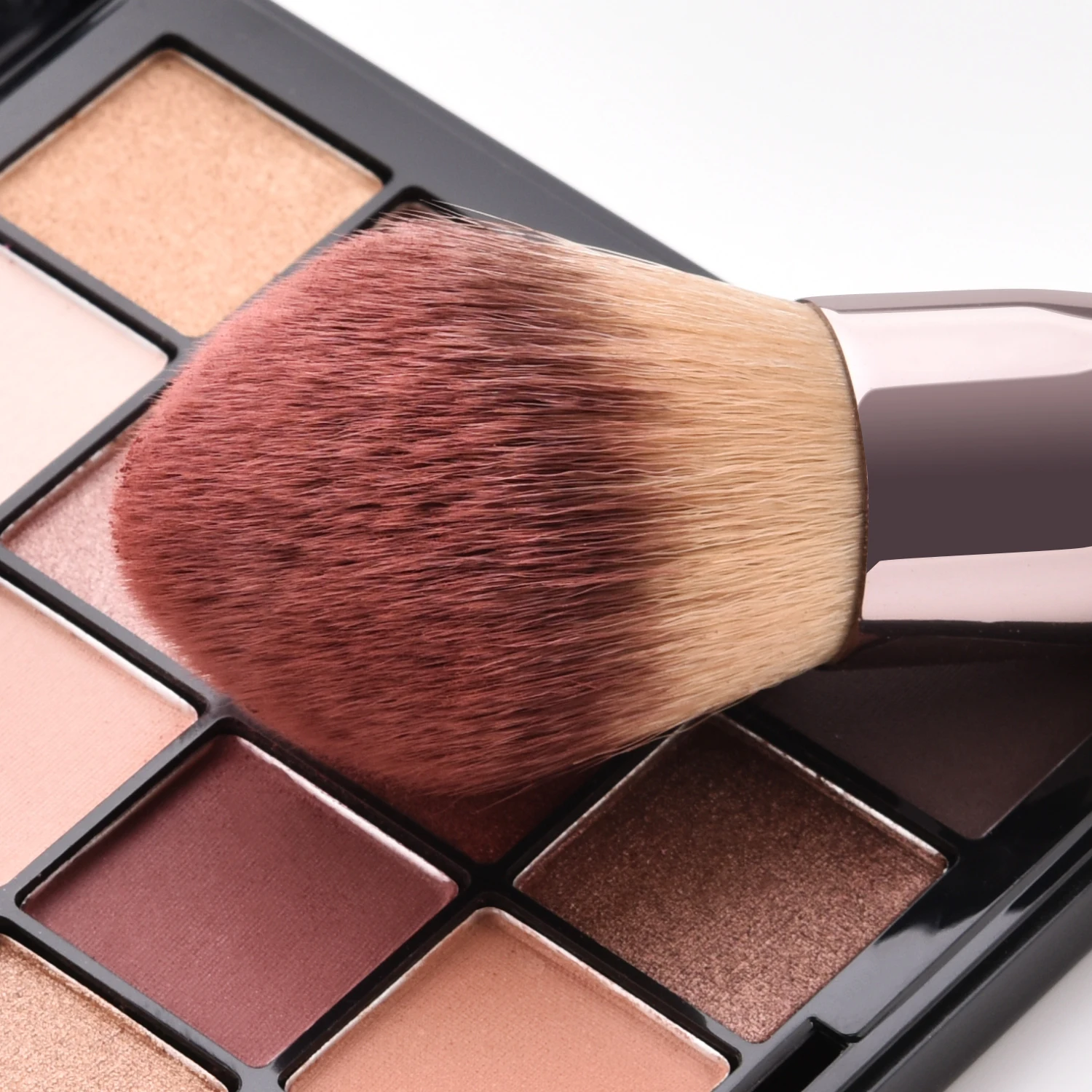 Luxurious Champagne Makeup Brush Set for Women - Complete Beauty Tools Collection
