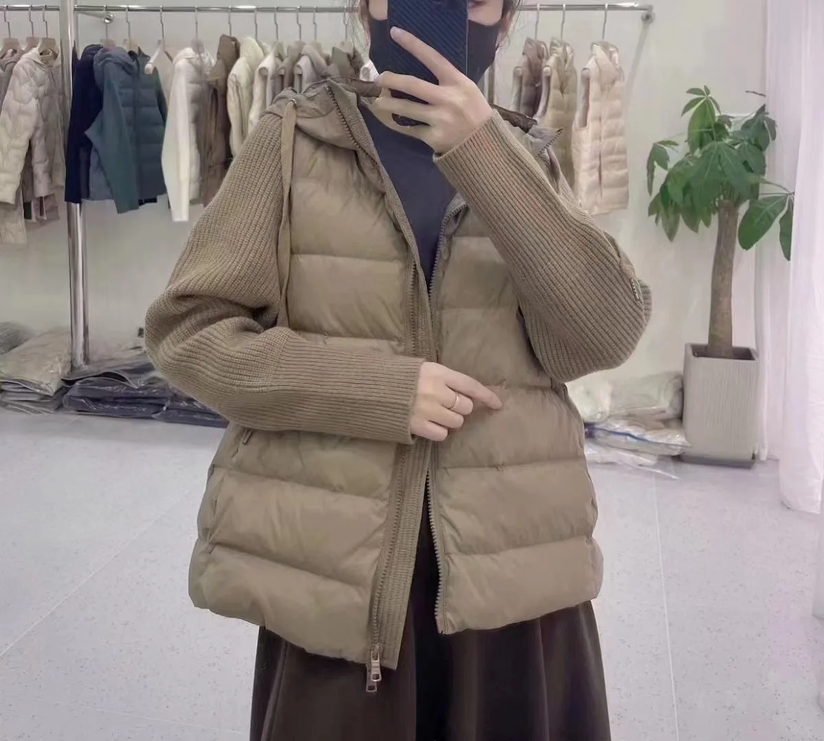 Down Jacket Women's Short Winter New Knitted Stitching Light White Duck down Hooded Loose Coat Tide