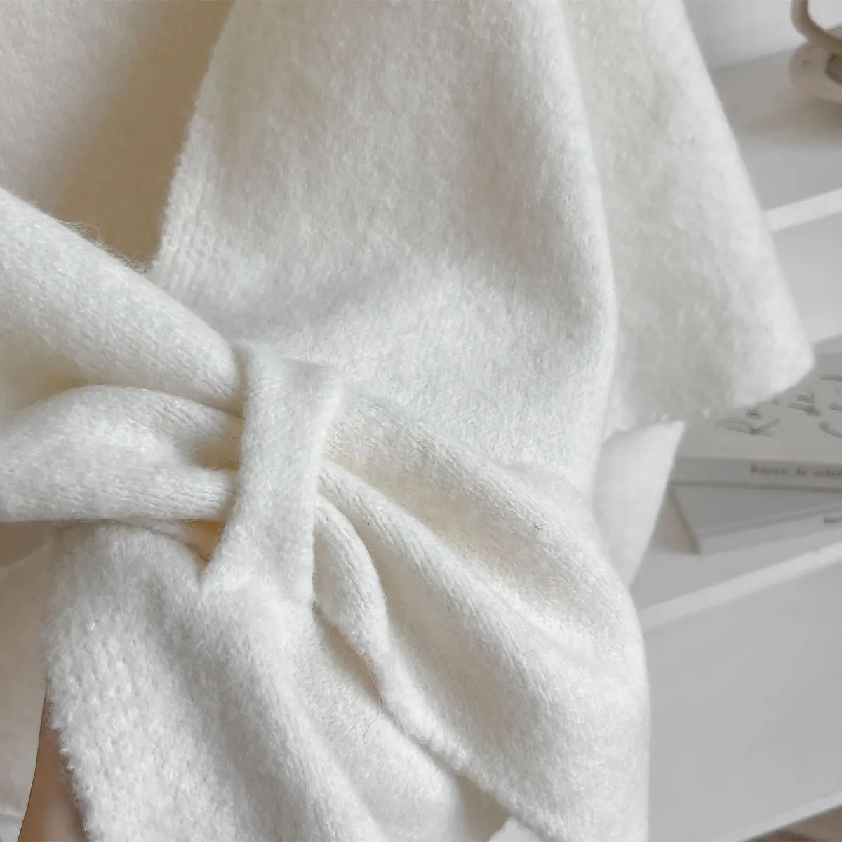 Autumn and Winter Korean Version New Women's Neck Wrap Wool Blended Triangular Shawl Female Thickened With Knitted Warm Shoulder