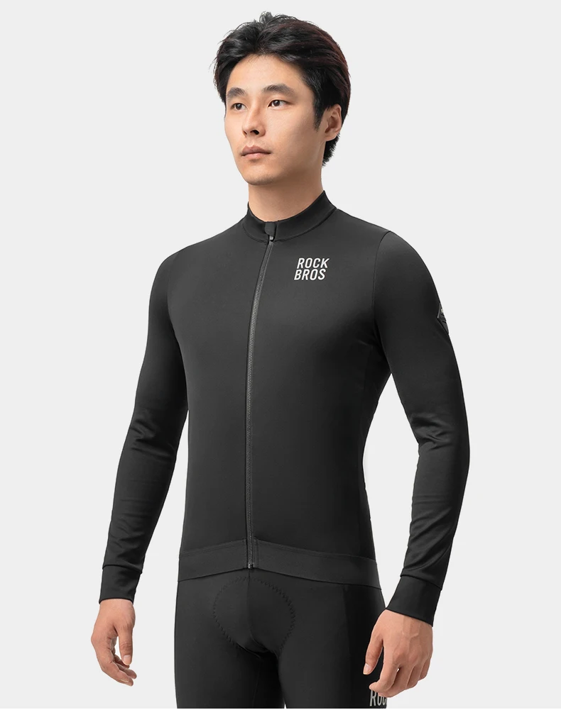 cycling jersey rear pockets