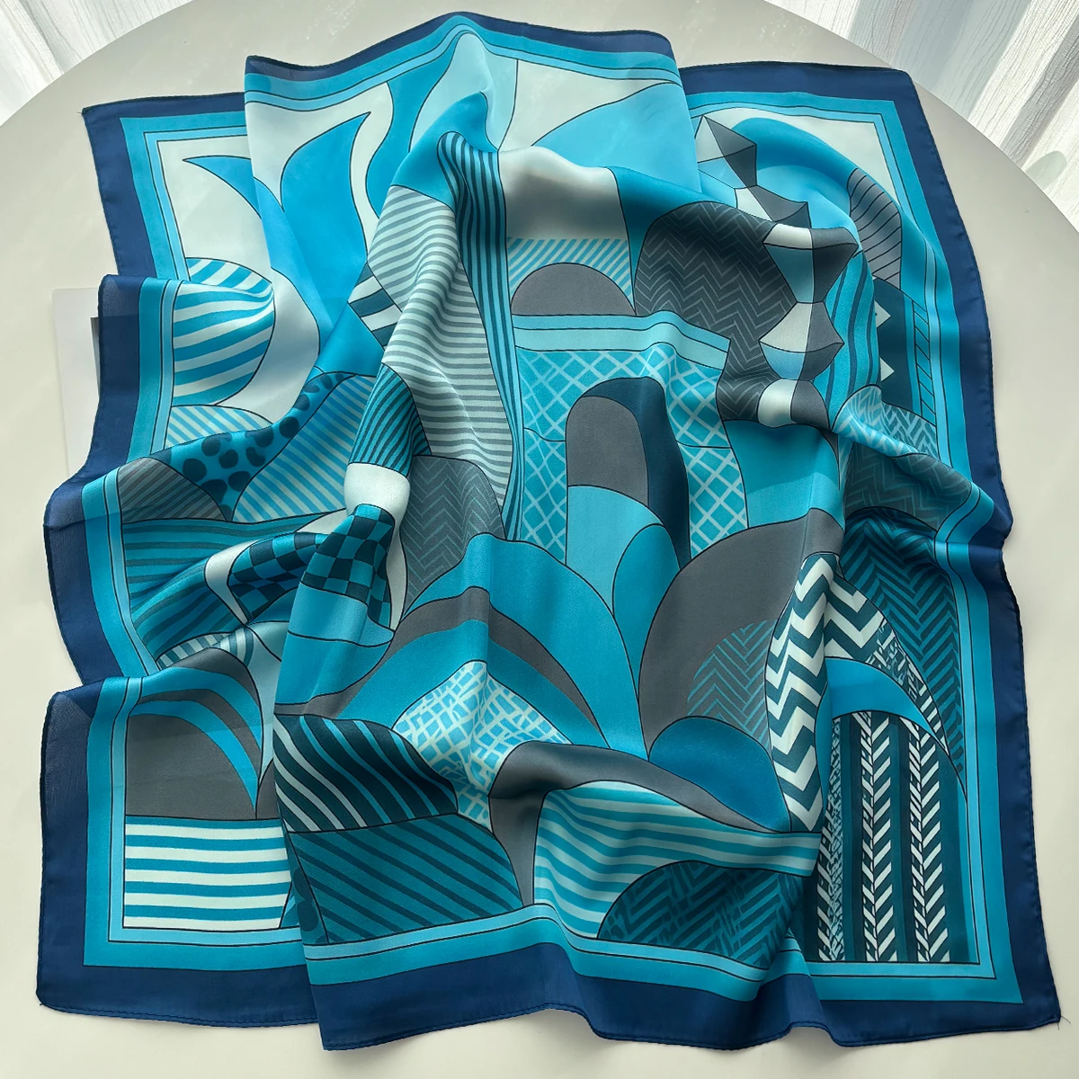 Luxus Quadrat Schal Für Frauen Damen Hijab Mode Halstuch Bandanas Elegante Faux Seide Schals Schal Für Den Täglichen Verschleiß – Detail 3